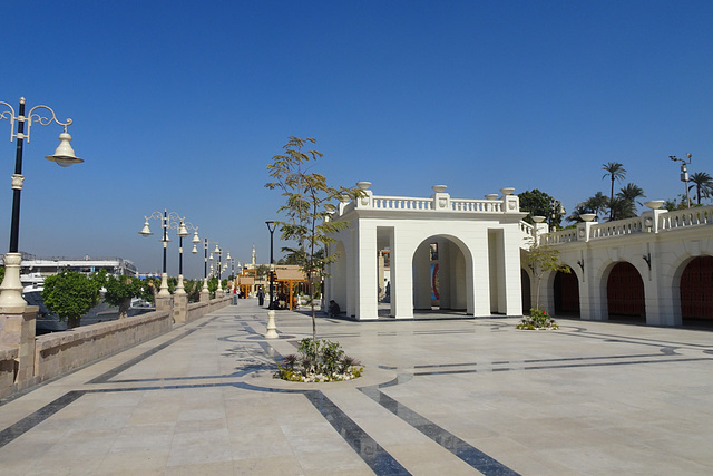 Luxor Corniche