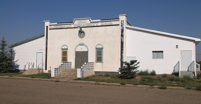 Community hall / Centre communautaire