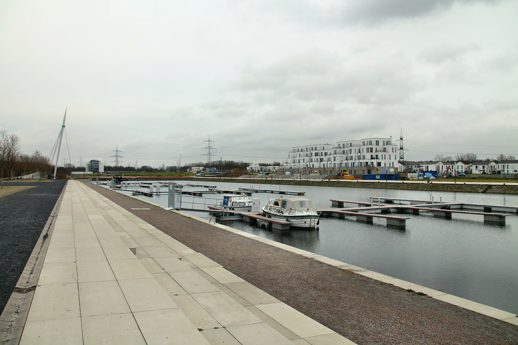 Der Hafen Graf Bismarck am Rhein-Herne-Kanal (Gelsenkirchen-Bismarck) / 30.12.2018