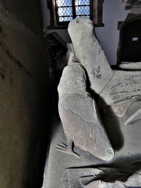 wollaton church, notts; c16 tomb of sir henry willoughby +1528; birds hold open book by his feet: owls? wollaton church, notts; c16 tomb of sir henry willoughby +1528; birds hold open book by his feet: owls?