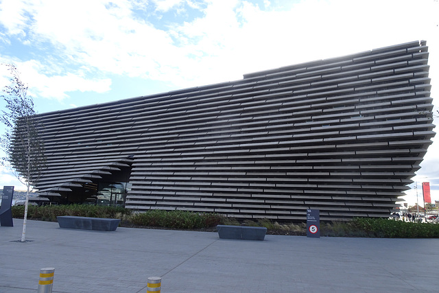 Victoria And Albert Museum Dundee