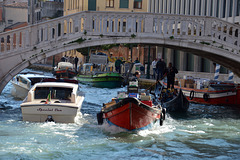 Stadtverkehr auf Venezianisch