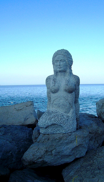 SI - Piran - Meerjungfrau auf der Promenade