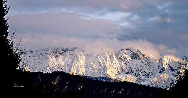 Das letzte Licht ... Der Wilde Kaiser im Schnee ...