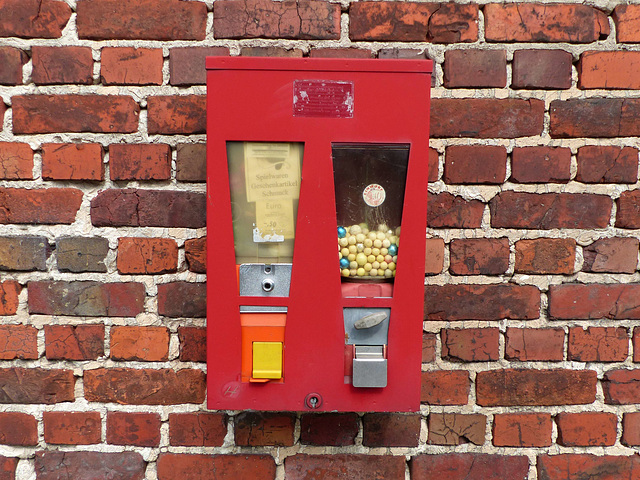 Detmold - Gumball Machine