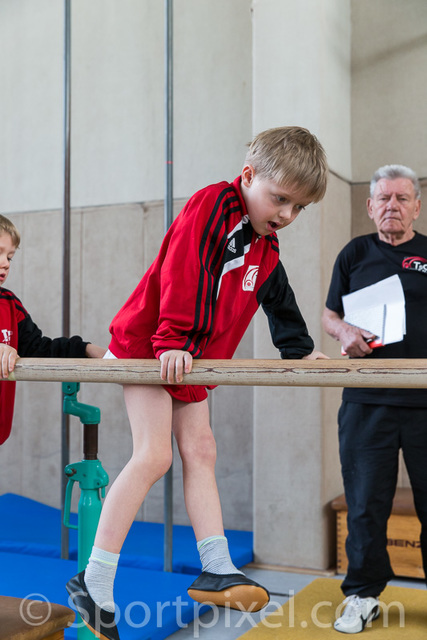 tuk-0229 33110659935 o