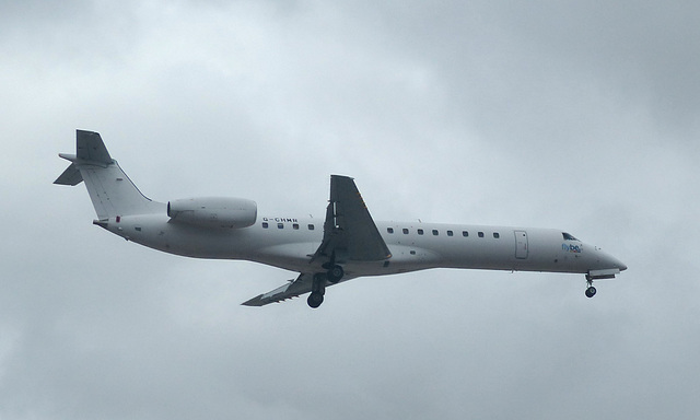 G-CHMR approaching Southampton - 20 August 2018