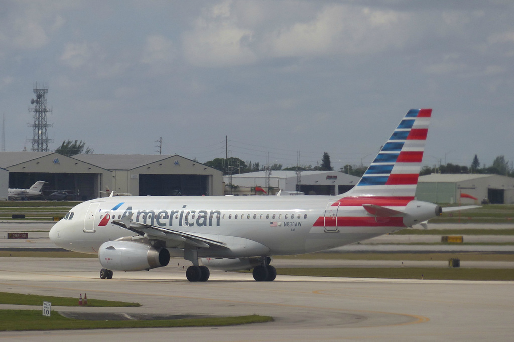 N831AW at PBI (2) - 2 February 2016