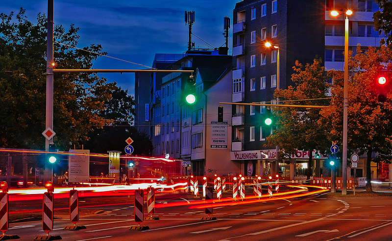 "WIRRE" - Lichtinstallation der Straßenbaumeisterei Braunschweig, im Rahmen des Lichtparcours 2016