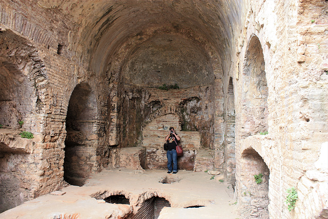 Between walls.  Ephesus - TURKEY