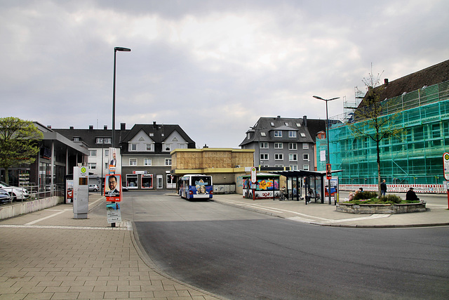 Bushaltestelle "Mengeder Markt" (Dortmund-Mengede) / 23.04.2022