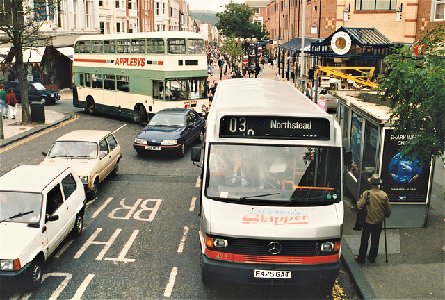 Buses in Westborough, Scarborough – 12 August 1994 (236-22)