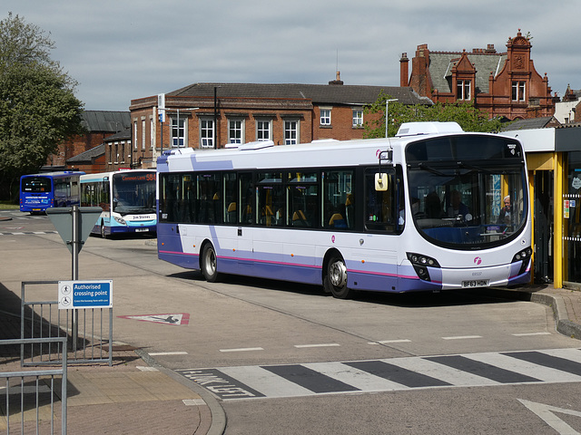 First Manchester 69537 (BF63 HDN) in Leigh - 24 May 2019 (P1010981)