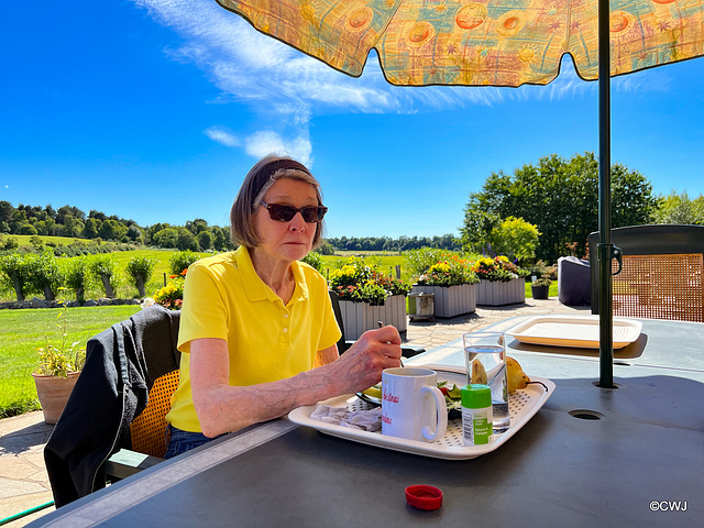 Lunching in the sunshine @26°C