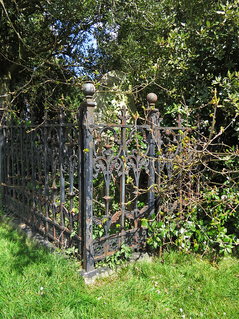 charlton cemetery, london