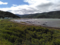 Verdure, mer, montagnes et ciel