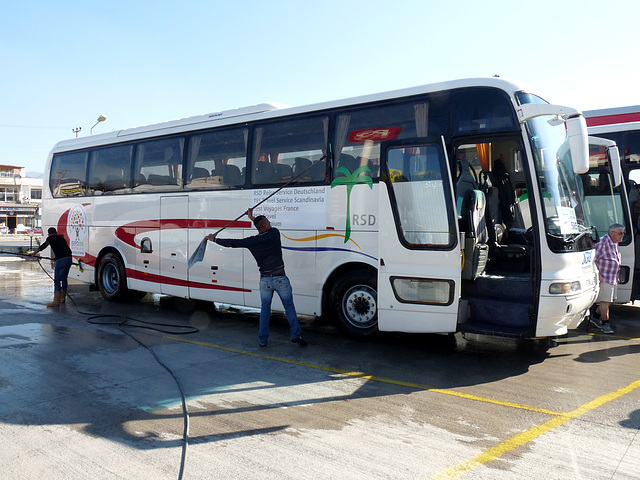 Our Tour Bus Gets a Clean