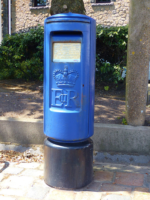 Guernsey Post Box - 30 May 2015