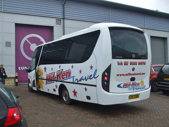 DSCF9179 Mil-Ken Travel UUI 2289 (YN58 AGU) in Bury St. Edmunds - 9 Aug 2017