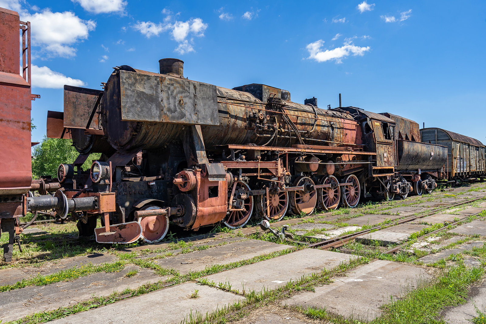 Steam locomotive PKP Ty42-44