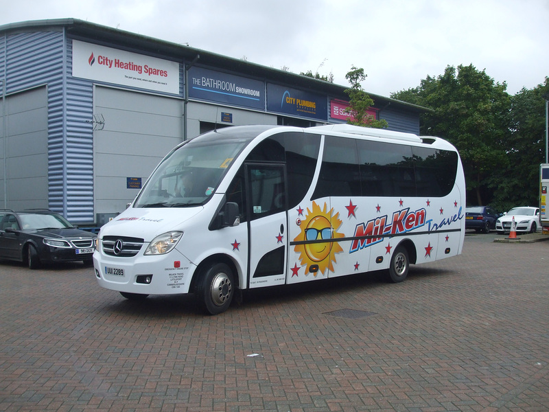 DSCF9182 Mil-Ken Travel UUI 2289 (YN58 AGU) in Bury St. Edmunds - 9 Aug 2017