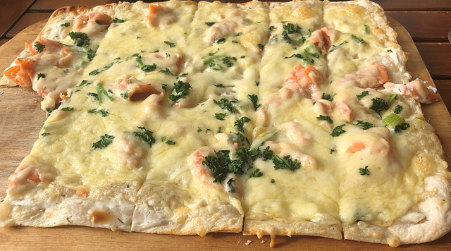 DE - Koblenz - Flammkuchen mit Lachs