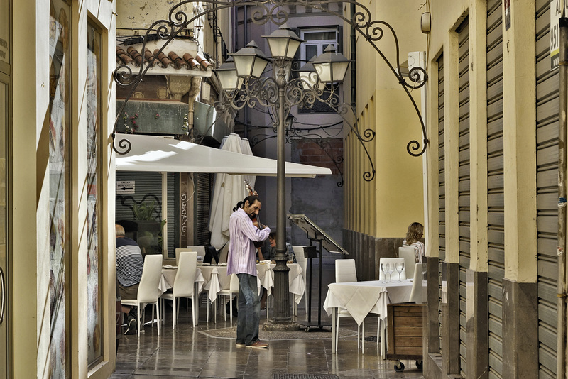 Dinner Music – Calle Sánchez Pastor, Málaga, Andalucía, Spain
