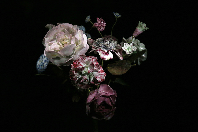 Bouquet de fleurs en porcelaine tendre