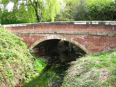 Bridge over Wom Brook near Common Road