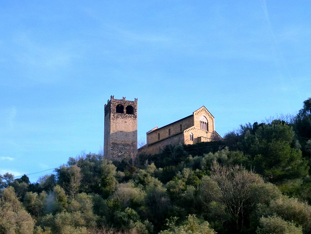 Santi  Giacomo e Filippo e la porta-torre (Andora - SV)