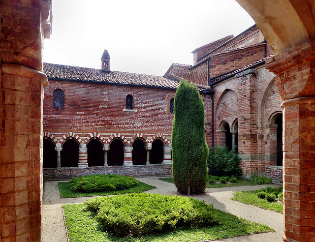 Albugnano - Abbazia di Vezzolano