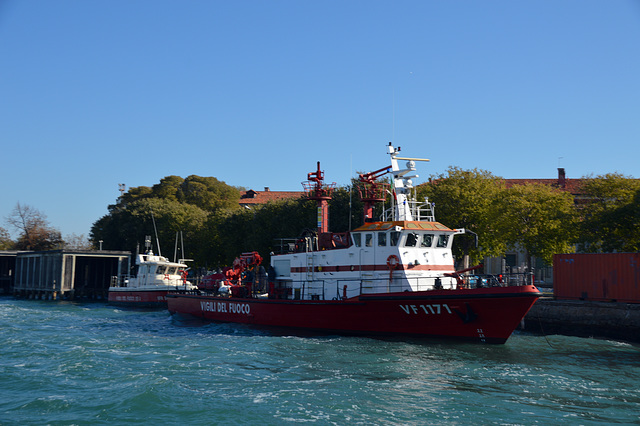 Feuerlöschboot VF 1171 in Venedig