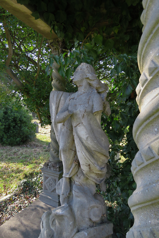 kingston on thames cemetery