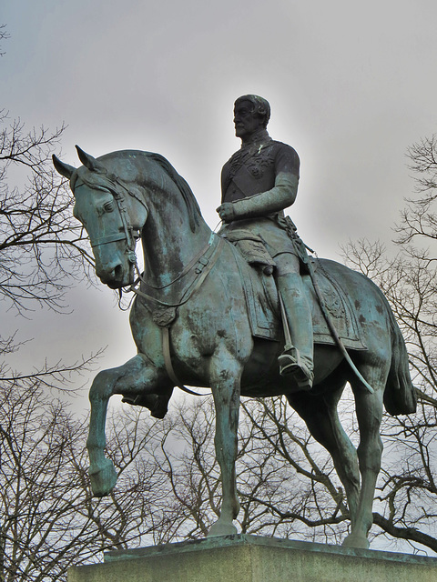 combermere statue, chester