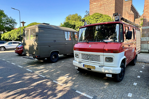 1972 Mercedes-Benz 309D & 1980 Mercedes-Benz 508D