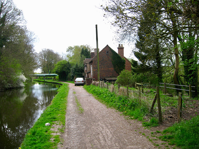 Pipe bridge near Botterham Locks on the Staffs and Worcs Canal