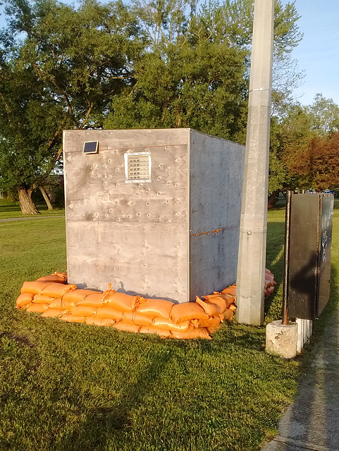 Sand bags / Sacs de sable