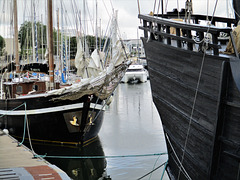 arrivée au port du Nao Victoria et du Ring Andersen arrival in port of theNao Victoria and the Ring Andersen