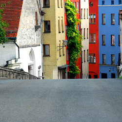 Abwärts in die Stadt Abwärts in die Stadt