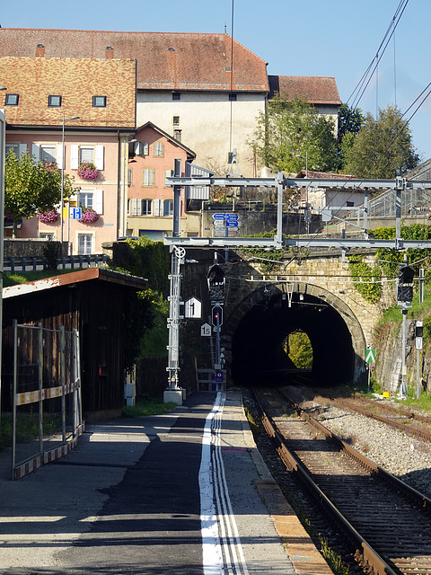 Bahntunnel in La Sarraz durch den Schlosshügel