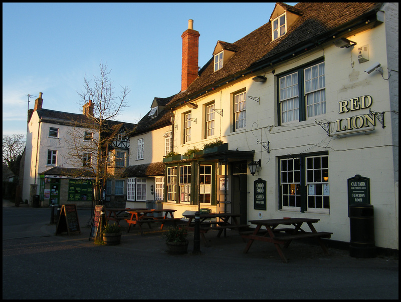 sunlight on the Red Lion