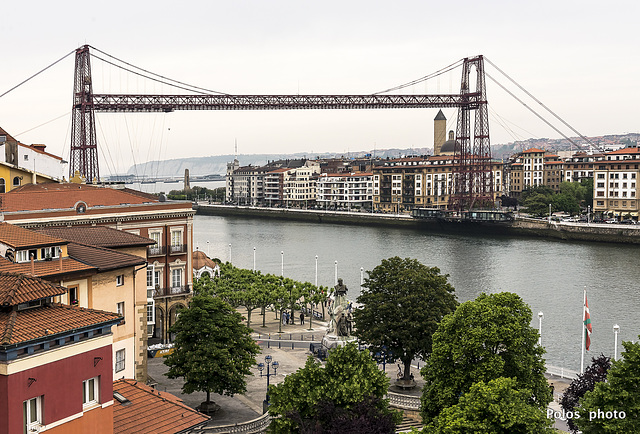 Vista del Puente Colgante y Transbordador de Bizkaia