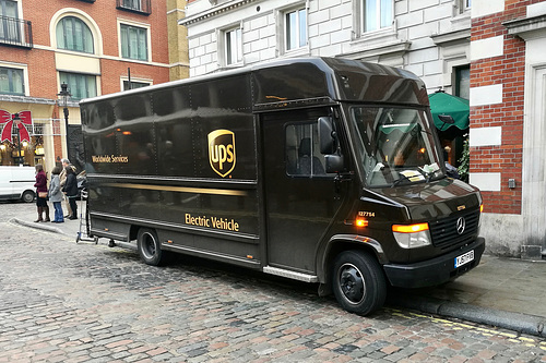 London 2018 – 2007 Mercedes-Benz Electric UPS van