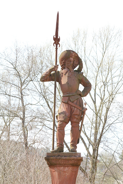 Statue vor dem Schloss