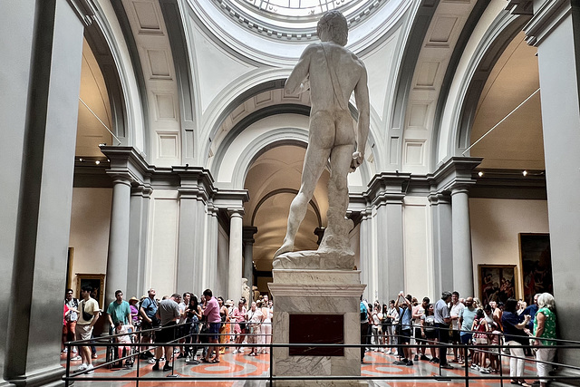 Florence 2023 – Galleria dell’Accademia – David and admirers