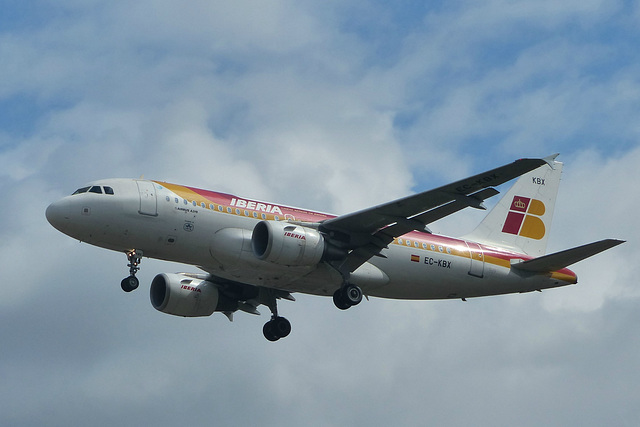 EC-KBX approaching Heathrow - 8 July 2017