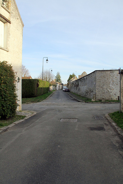 Rue de Provins- 6131