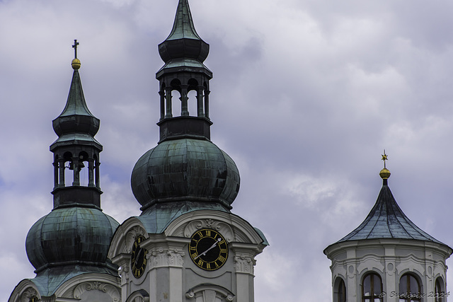 Blick zu den Türmen der Marien-Magdalenenkirche (© Buelipix)