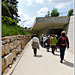 Vers l'entrée de la grotte du centre international pariétal (Lascaux 4 ) (24)