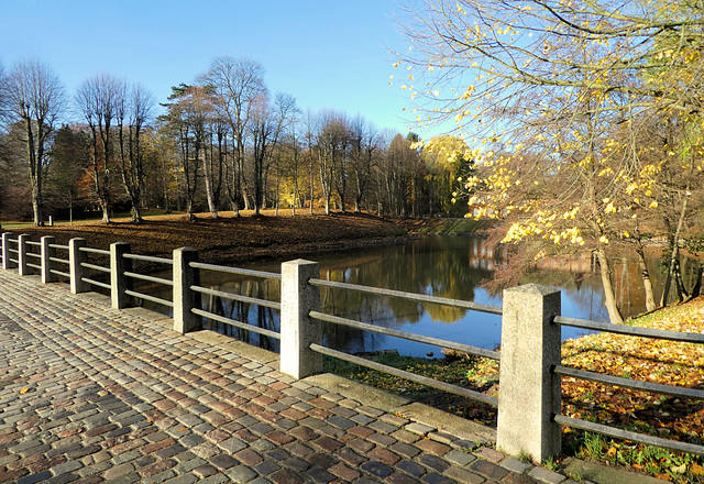 Brücke zur Schlossinsel Ahrensburg